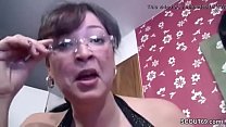hd милфа с огромными сиськами показывает ей как она трахает мега член video