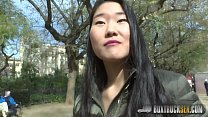 hd ホットシチリアは公共のレズビアンのセックスで観光カタナを驚かせる video
