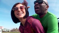 hd нимфоманка лина ариан впервые едет из киева с межрасовыми яйцами и глубоким аналом video