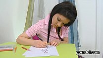 hd エロい女子高生は年上の先生に誘惑されリーマされた video