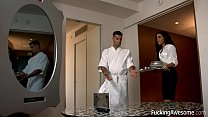 hd fuckingawesomeルームサービス video
