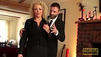 hd зрелую шлюшку жестко трахнули в задницу и наказали спермой в рот video