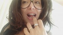hd 私はあなたの父と結婚しようとしています私のウェディングドレスは好きですかしかし何してるのありがとう video