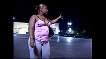 hd черную любительницу сняли с улицы и трахнули в задницу video
