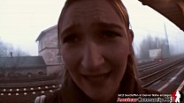 hd невинная блондинка впервые принимает в анал два члена video