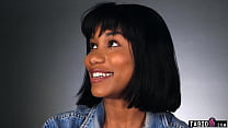 hd чернокожая милфакрошка jenna foxx показывает нам как женщины испытывают оргазм video