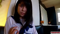 hd 人生初潮吹き大洪水のツルピタ 瞳の大きな可愛いぴちぴち18歳が 服で2回以上のイキ祭りちびっこ体型貧乳ちっぱいさんスカートに正常位で中出し個人撮影　ハメ撮り　オリジナル　セーラー服 アヘ顔 アクメ 会話　手マン　ver まお 6 video