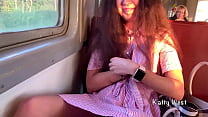 hd девушка 18 лет показала трусики в поезде и дрочила член незнакомцу на публике video