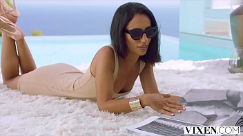 hd vixen великолепная модель знает чего хочет и берет на себя управление video