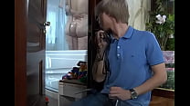 hd сводный сын играет с мамиными трусиками video