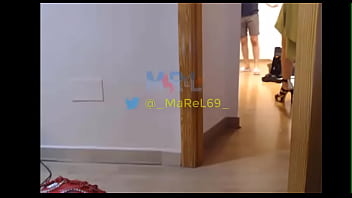 hd marel69 twitterで私に従ってください 私は私の隣人をファックしたい結婚し義理の娘とそのために私はあなたに壊れた廊下からの光を修正するために来るように頼むこれは私が彼をファックする最初の試みですか video