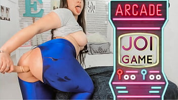 hd 彼女のビデオゲームjoistickjoiが指示のお尻の崇拝を急いでいるようにあなたのコックを制御しているセクシーなラティーナベイビーゲーマーの女の子この女の子は本当に完璧なお尻を持っています video