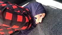 hd ああ神様 これが彼の隣人のトランクに縛られているのを見つけた不貞なイスラム教徒の妻彼は彼女を妊娠させるでしょう video