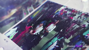 hd охранник шантажирует маму и дочь втроем лили джеймс мелони мун video