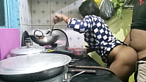 hd у горничной которая приехала из деревни не было листьев поэтому владелец воспользовался этим и трахнул горничную video