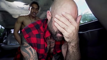 hd baitbus атлас грант отсасывает у матео фернандеса а затем долбит его волосатую задницу video