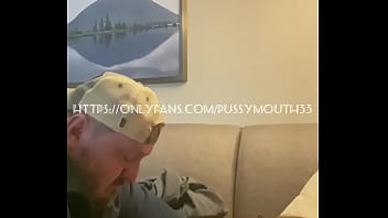 hd пожилой папочка с большим членом откидывается назад и наслаждается моим горлом video