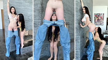hd camsoda горячая молодая женщина лижет и сосет киску супер высокой девушки video