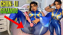 hd сексуальная косплейдевушка одетая как чун ли из уличного бойца играющая со своим вибратором htachi кончает и video