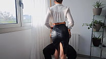 hd моя горячая секретарша удивляет меня стриптизом и мы занимаемся диким сексом в офисе video