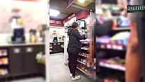 hd я ждала своего парня в магазине но незнакомый человек убедил меня записать видео надеюсь мой парень не узнает что у video