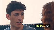hd пухлая мачеха с большими сиськами наташа найс помогает пасынку продлить половое влечение video