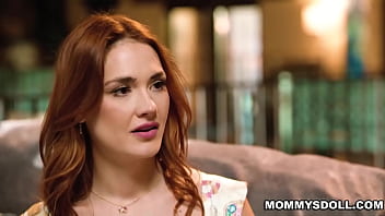 hd фрейя далее признается что у нее также есть романтические чувства к ней video