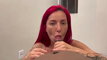 hd кончи в мою киску любовь моя milf с огромной задницей трясущая своей задницей полной похоти в шортах застрявших в video