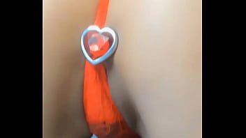 hd ホットなブルネットの過激な焦らしのtitsfuckとバットプラグアナル video